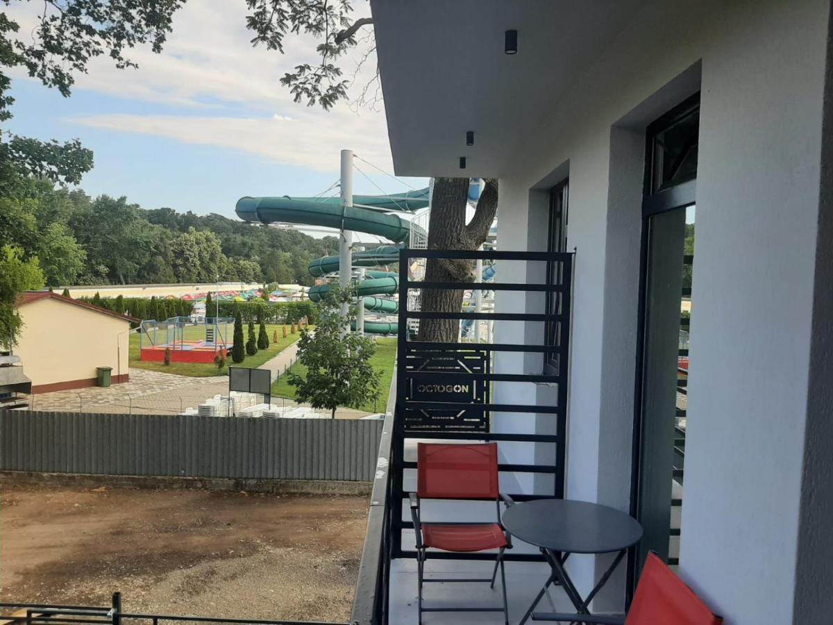 Octogon Hotell Băile Felix Eksteriør bilde