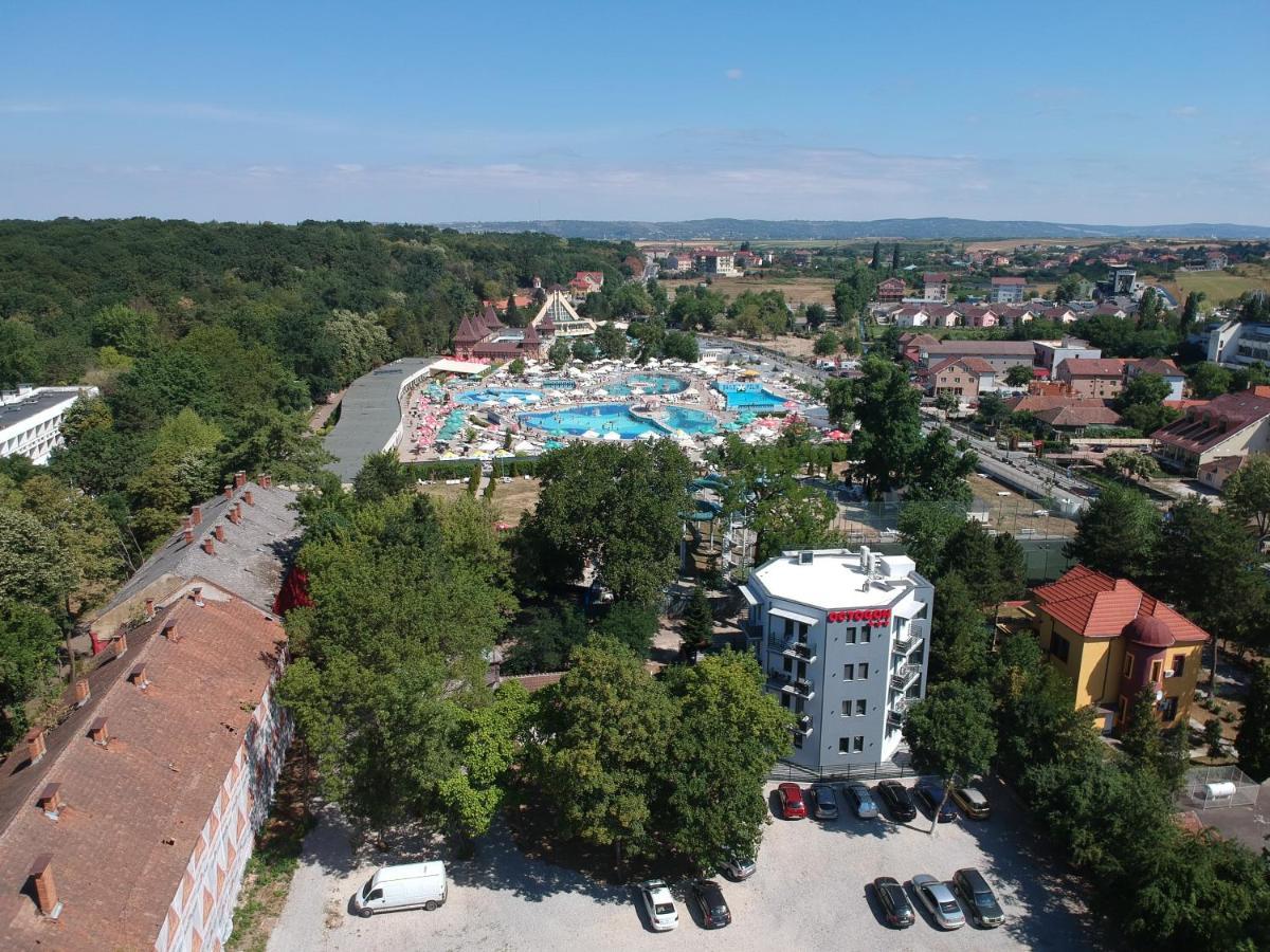 Octogon Hotell Băile Felix Eksteriør bilde